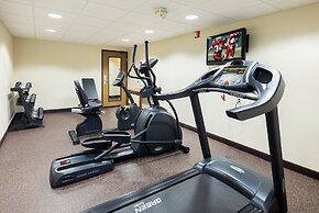 Red Roof Inn PLUS+ & Suites Malone