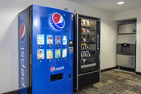 Red Roof Inn PLUS+ & Suites Malone