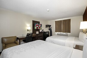 Red Roof Inn PLUS+ & Suites Malone