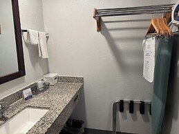 Travelodge by Wyndham Sacramento / Rancho Cordova