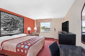 Super 8 by Wyndham Bulls Gap Greeneville Area