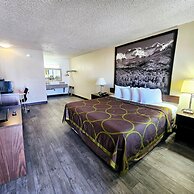 Super 8 by Wyndham Denver Central