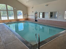 Super 8 by Wyndham Rexburg