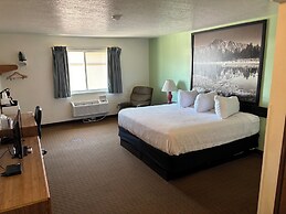 Super 8 by Wyndham Rexburg