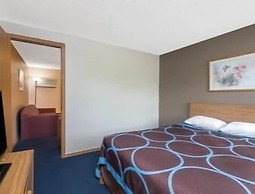 Super 8 by Wyndham Milbank SD