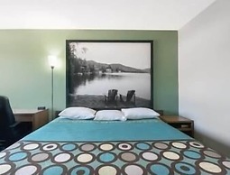 Super 8 by Wyndham Milbank SD