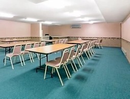 Super 8 by Wyndham Milbank SD