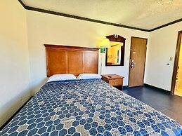 Sunset Inn & Suites