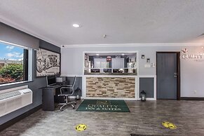 Quality Inn Atlanta Airport - Central