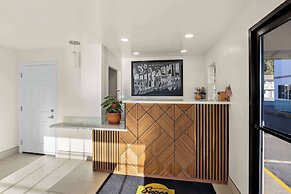 Super 8 by Wyndham Crescent City