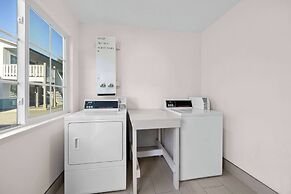 Super 8 by Wyndham Crescent City