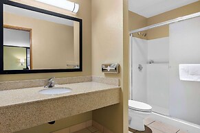 Super 8 by Wyndham Crescent City