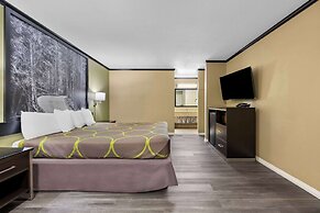 Super 8 by Wyndham Crescent City