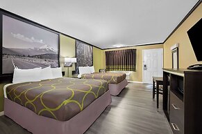 Super 8 by Wyndham Crescent City