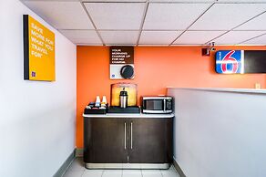 Motel 6 Lansing, IL - Chicago South