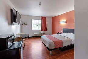 Motel 6 Lebanon, IN