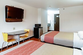 Motel 6 Lebanon, IN