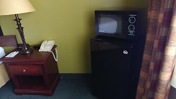 Super 8 by Wyndham McCall