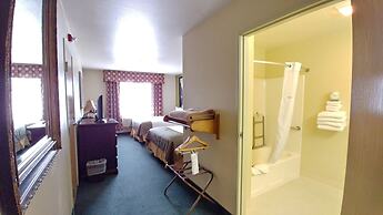 Super 8 by Wyndham McCall