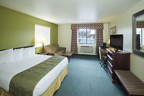 Super 8 by Wyndham McCall