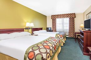 Super 8 by Wyndham McCall