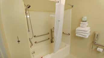 Super 8 by Wyndham McCall