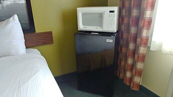 Super 8 by Wyndham McCall