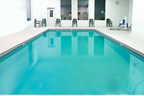 Super 8 by Wyndham Redmond