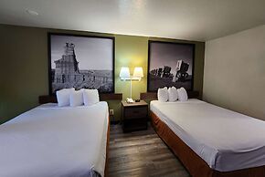 Super 8 by Wyndham Austin North/University Area