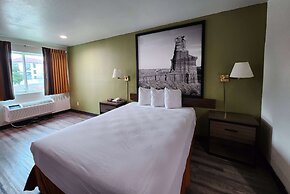 Super 8 by Wyndham Austin North/University Area