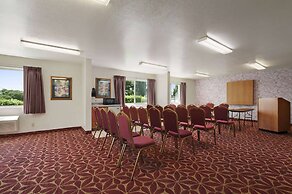 Super 8 by Wyndham Austin North/University Area