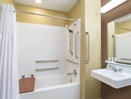 Microtel Inn & Suites by Wyndham Marietta