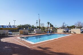 Candlewood Suites Pensacola - University Area by IHG