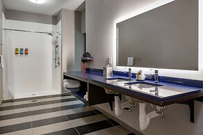 GLō Best Western Lexington