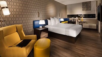 GLō Best Western Lexington