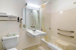 Quality Inn Russell