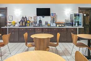 Super 8 by Wyndham Ocean Springs Biloxi