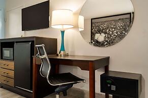 Super 8 by Wyndham Ocean Springs Biloxi