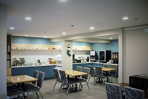 Country Inn & Suites by Radisson, Monterey Beachfront-Marina, CA