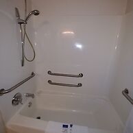 Americas Best Value Inn Charlotte, MI