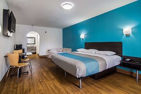 Motel 6 Pensacola, FL - NAS