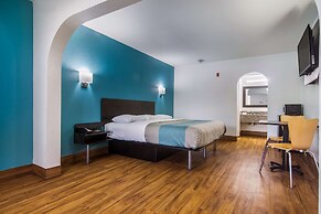 Motel 6 Pensacola, FL - NAS