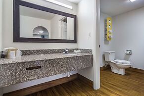 Motel 6 Pensacola, FL - NAS