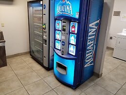 Super 8 by Wyndham Bellingham Airport/Ferndale