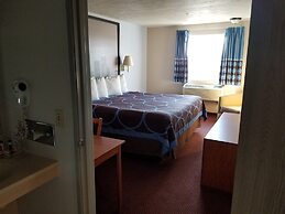 Super 8 by Wyndham Bellingham Airport/Ferndale