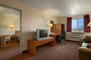 Super 8 by Wyndham Bellingham Airport/Ferndale
