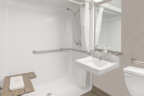 Baymont Inn & Suites by Wyndham San Marcos Outlet Malls