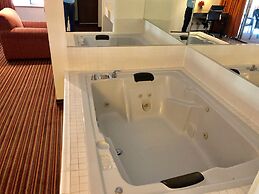 Econo Lodge Inn & Suites