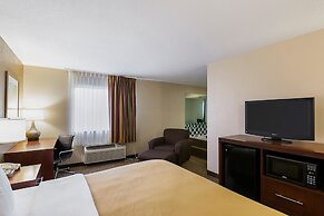 Quality Inn Waverly