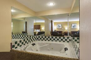 Quality Inn Waverly
